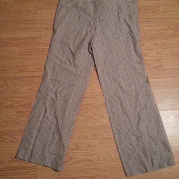 NWOT Victoria’s Secret Beach Linen Pants Size 2 Gray Stripes - Picture 7 of 8